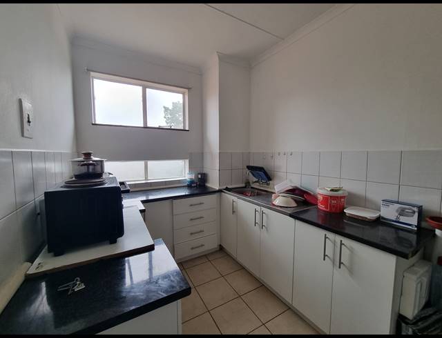 2 BEDROOM APARTMENT FOR SALE IN FAIRVIEW